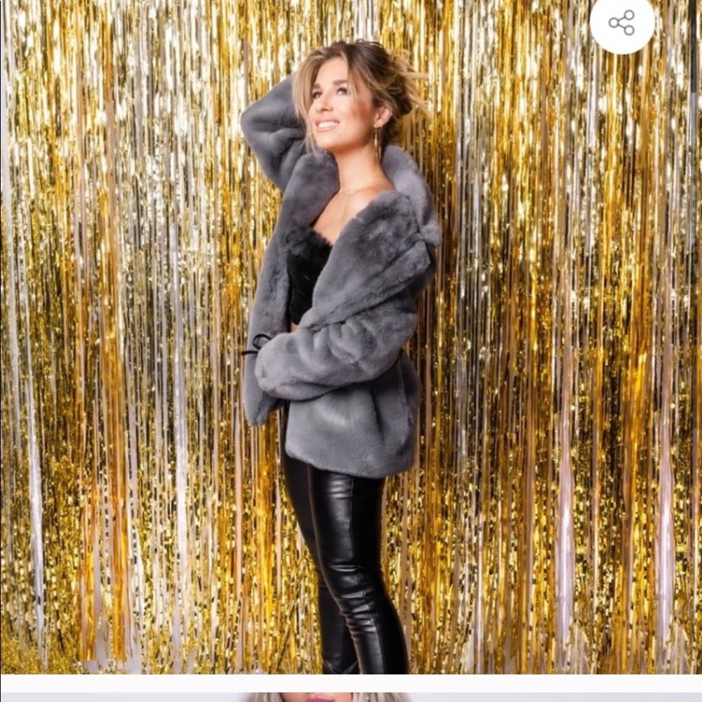 Kittenish Juliet faux fur coat